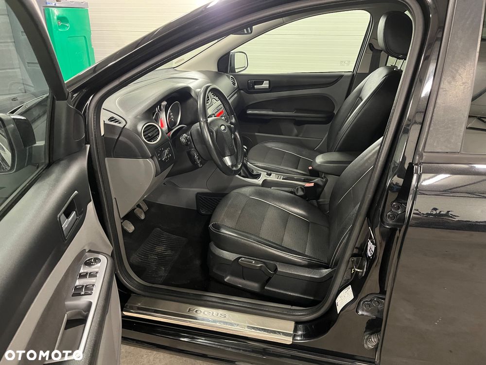 Ford Focus - 13
