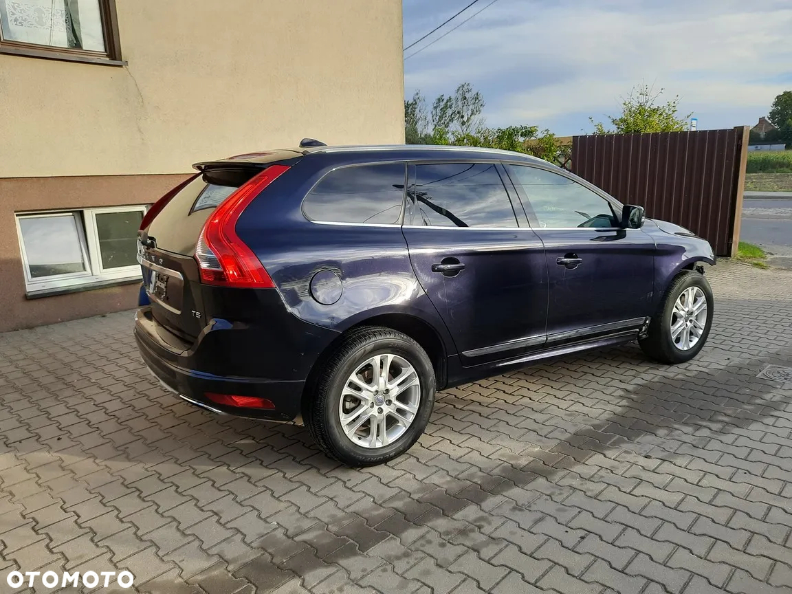 Volvo XC 60 - 6