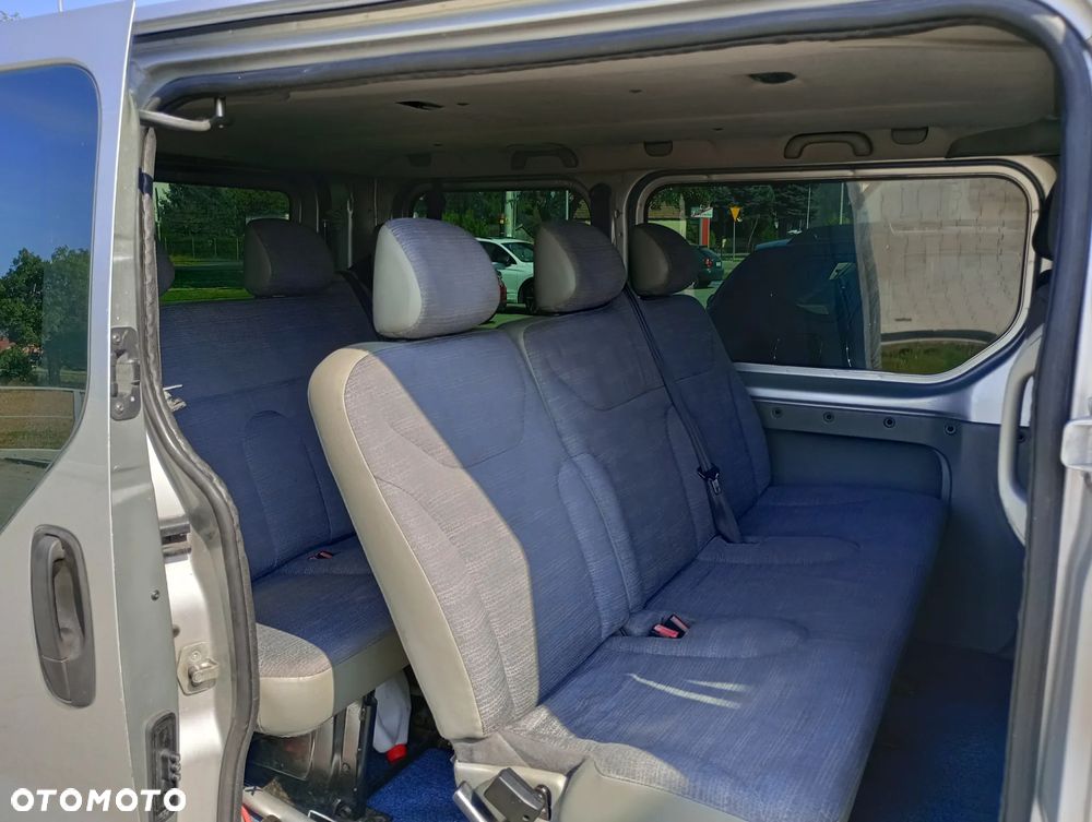 Opel Vivaro L1H1 2.7t - 12