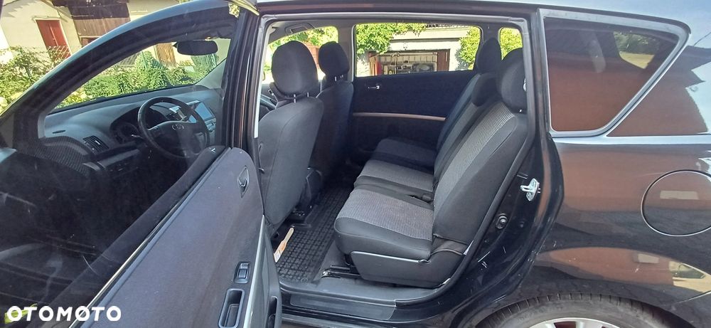 Toyota Corolla Verso - 11