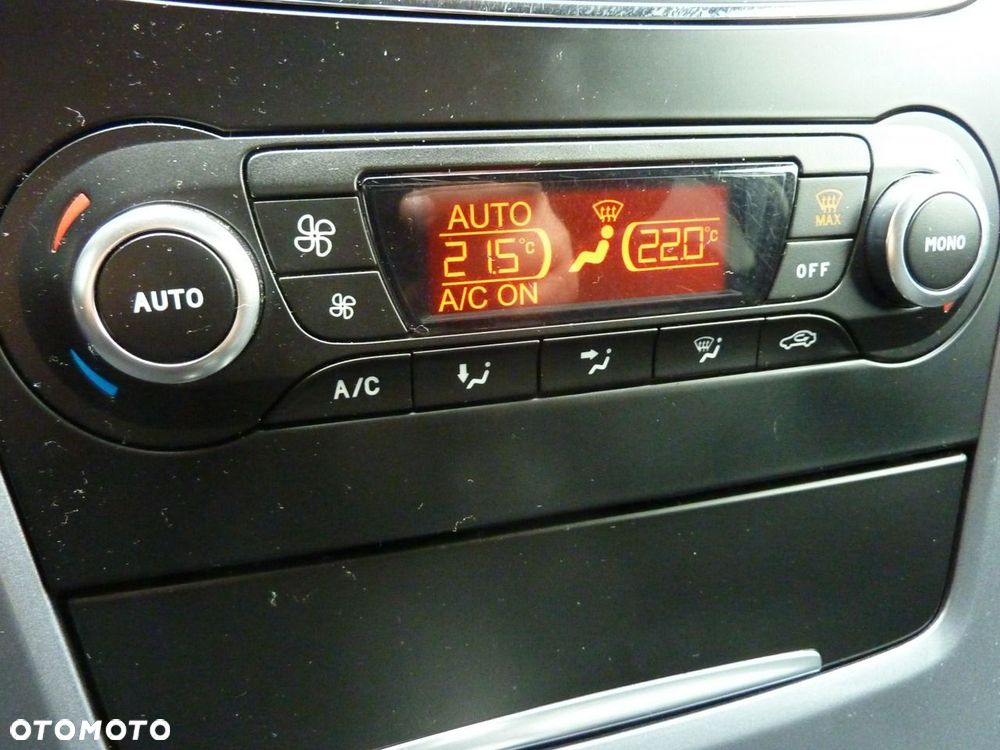 Ford Mondeo - 26