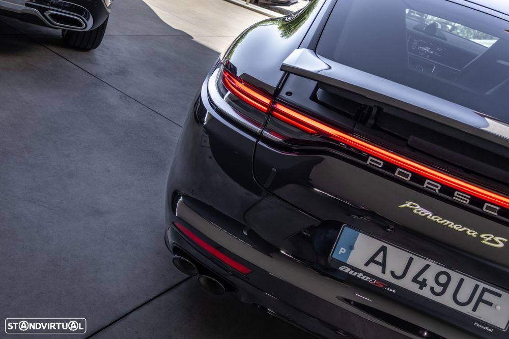 Porsche Panamera - 8