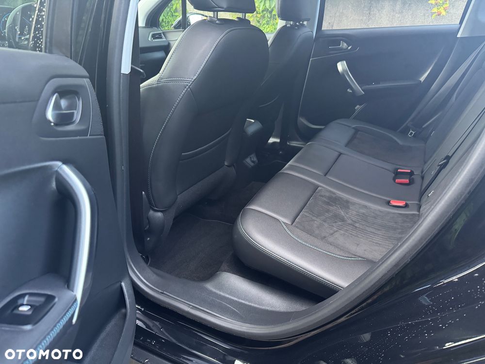 Peugeot 2008 1.2 Pure Tech GPF Allure S&S - 10