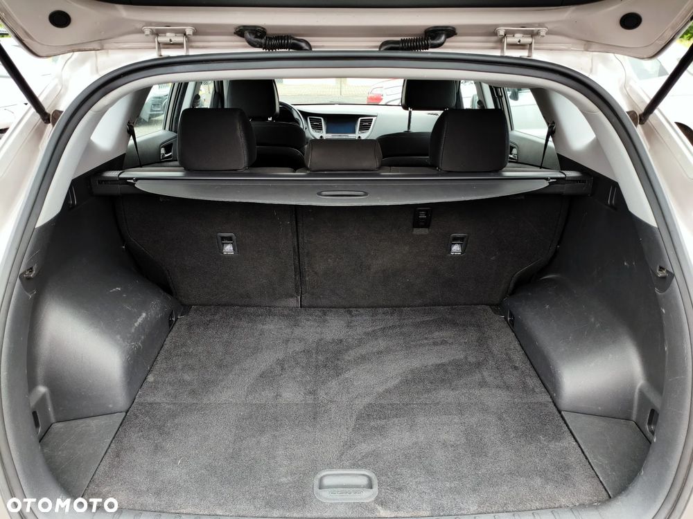 Hyundai Tucson blue 1.6 GDi 2WD Navi - 17