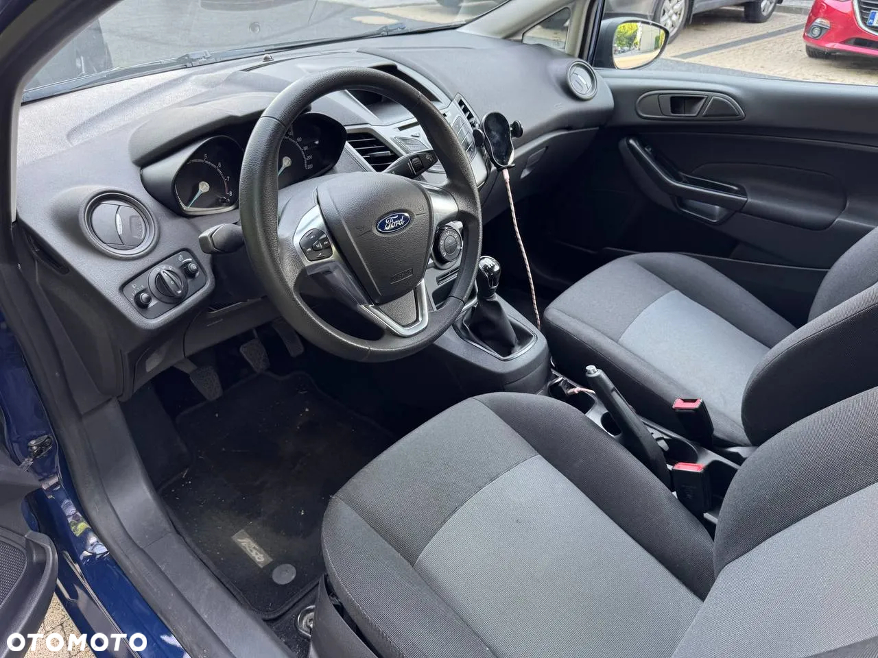 Ford Fiesta 1.25 Ambiente - 11