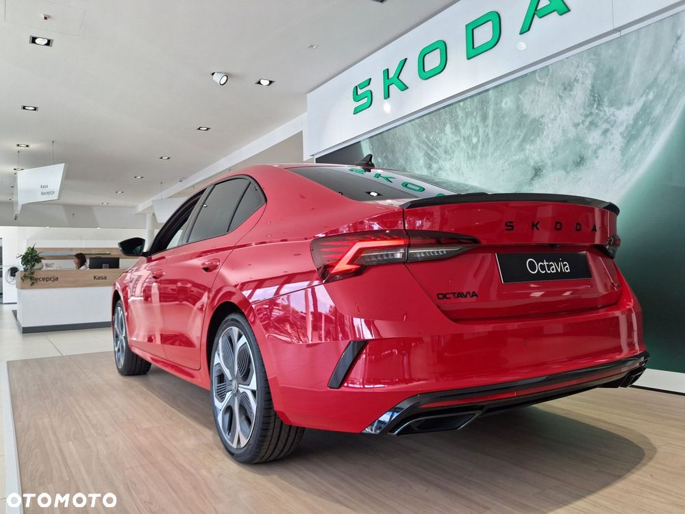 Skoda Octavia 2.0 TSI RS DSG - 8