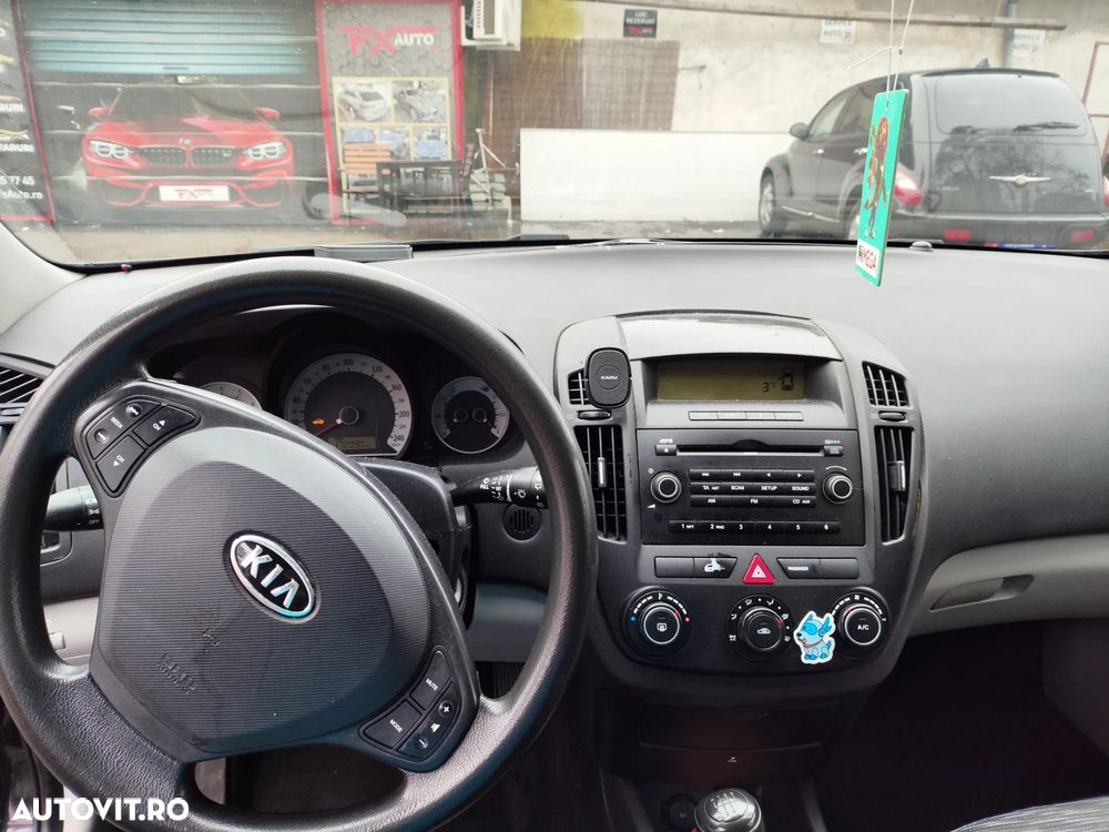 Kia Ceed Cee'd 1.4 GSL BEST - 10