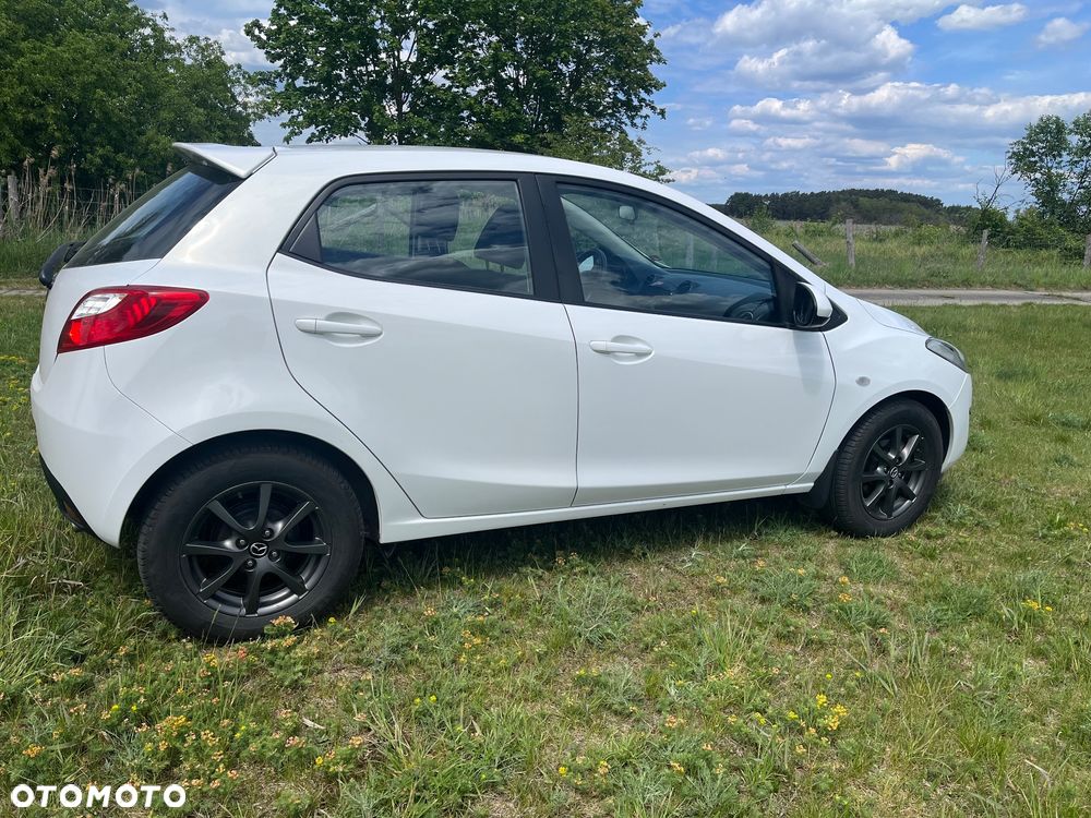 Mazda 2 - 8