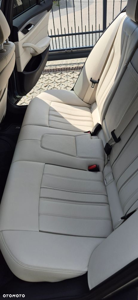 BMW Seria 5 520d xDrive M Sport sport - 26