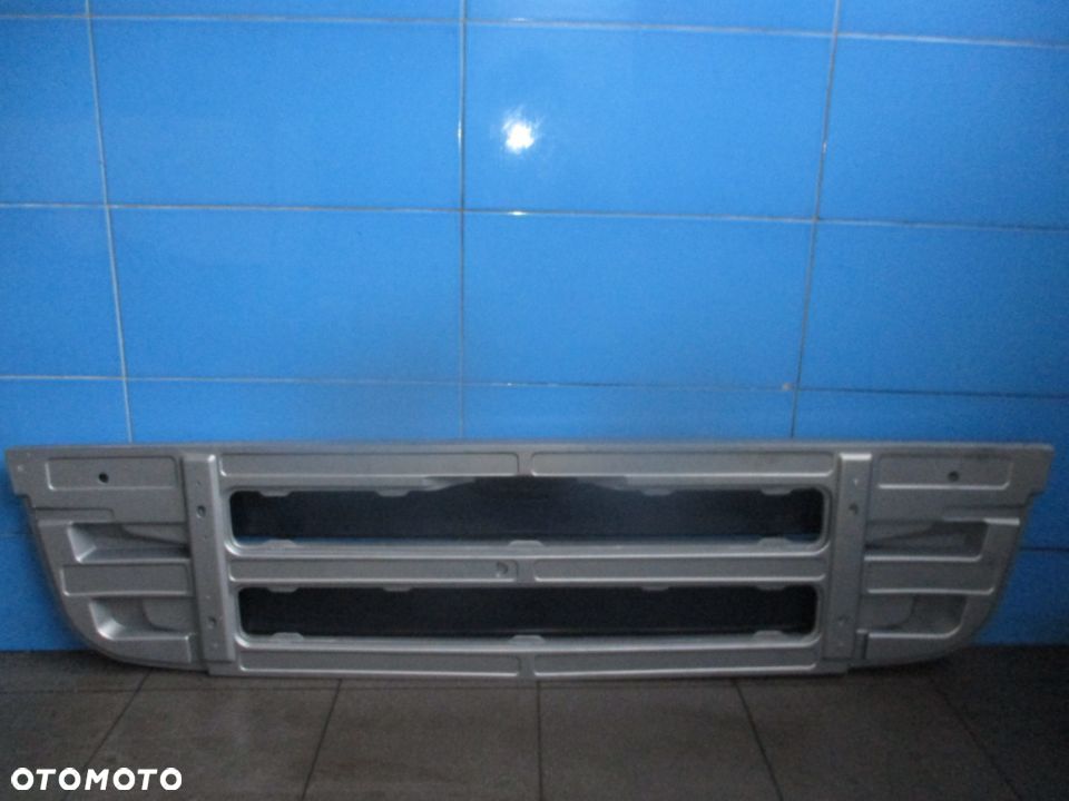 Atrapa dolna, grill, ławka wysokość 38cm Scania 6P i 6R - 3