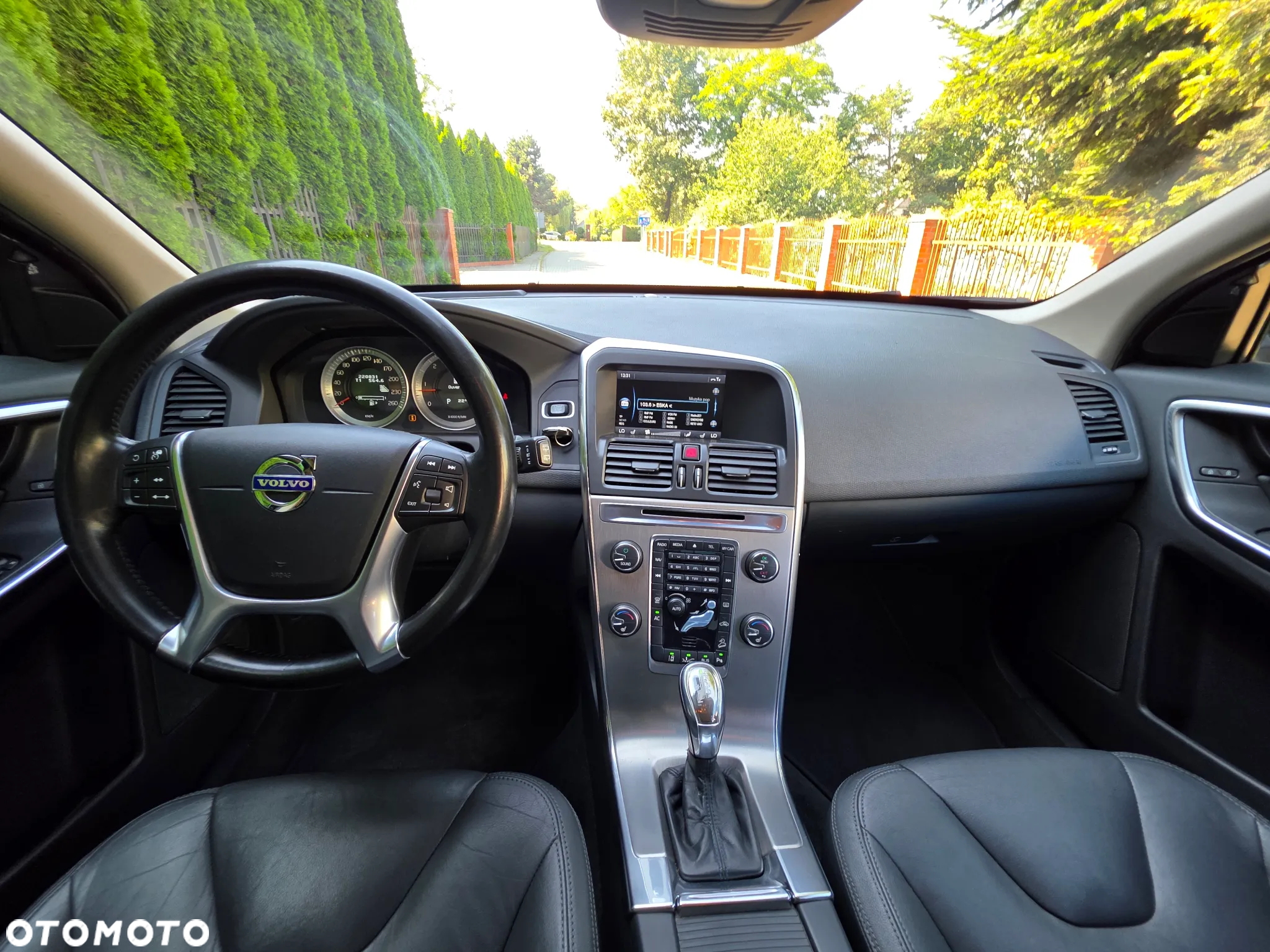Volvo XC 60 D5 AWD Geartronic Summum - 16