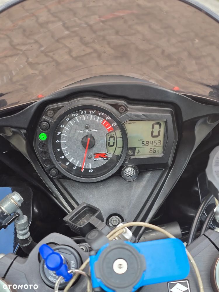 Suzuki GSX-R - 11