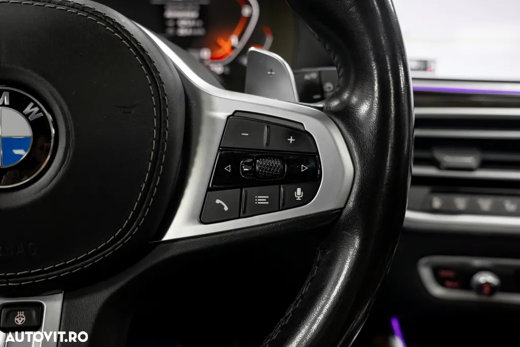 BMW X7 M50d - 36