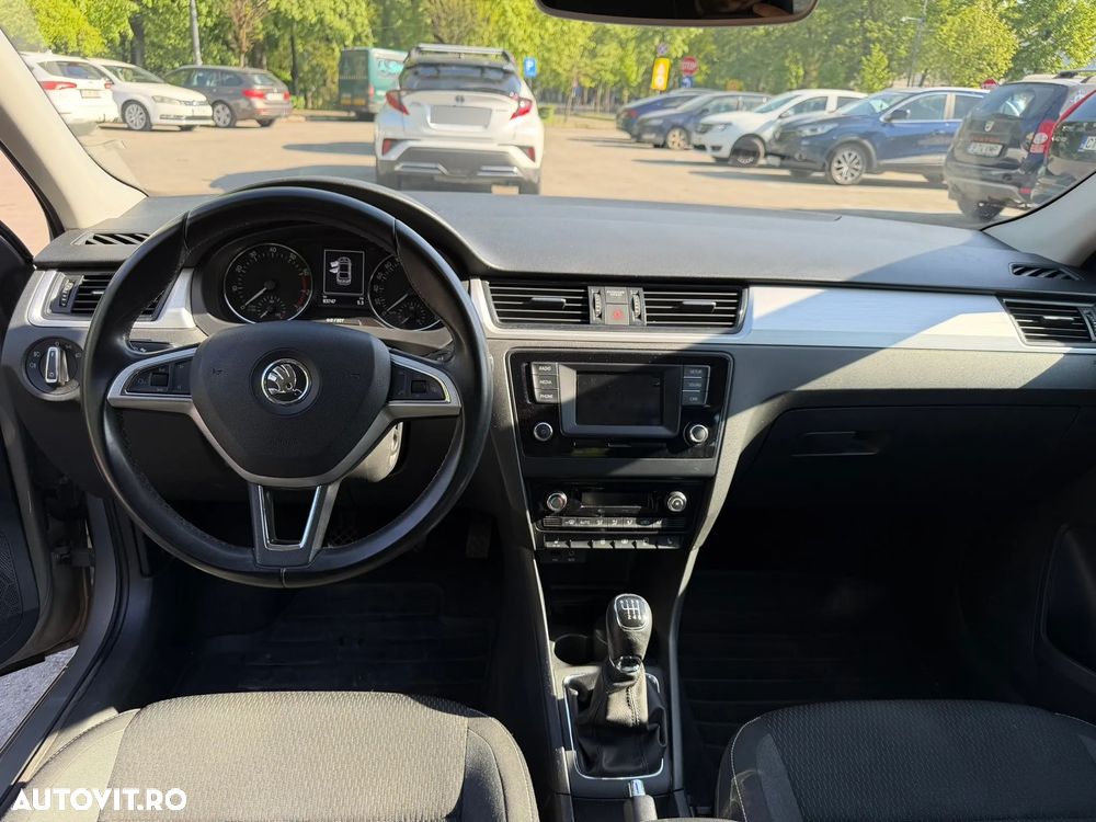 Skoda RAPID 1.2 TSI Style - 7