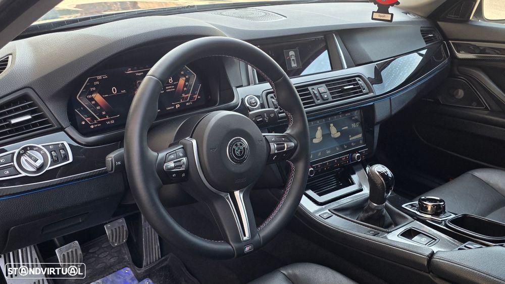 BMW 520 d Pack M - 8