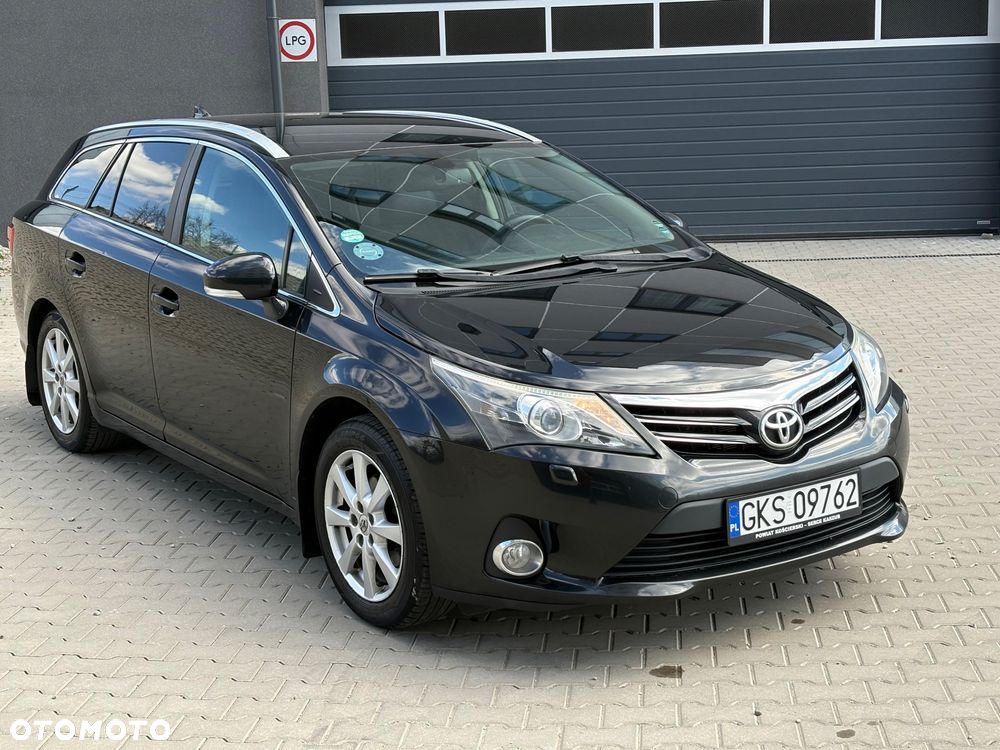 Toyota Avensis 1.8 Sol NAVI - 3