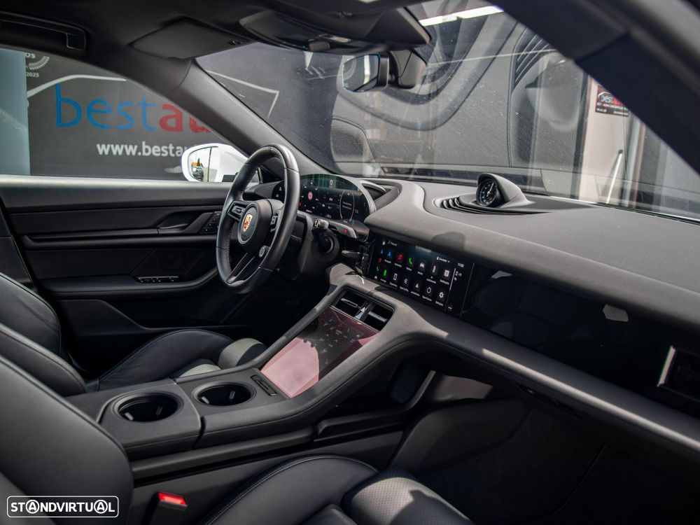 Porsche Taycan Cross Turismo 4S Sport bateria Performance Plus - 43
