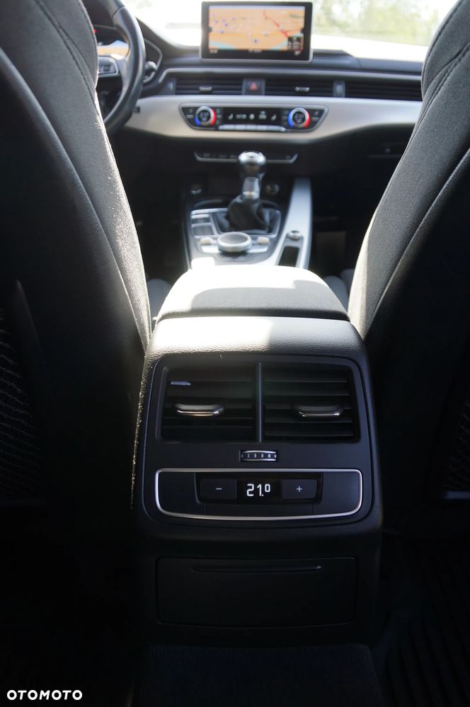 Audi A4 Avant 2.0 TDI clean diesel - 34