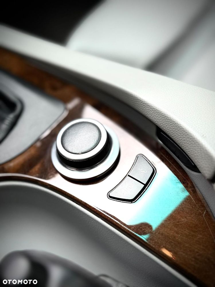 BMW Seria 5 - 32