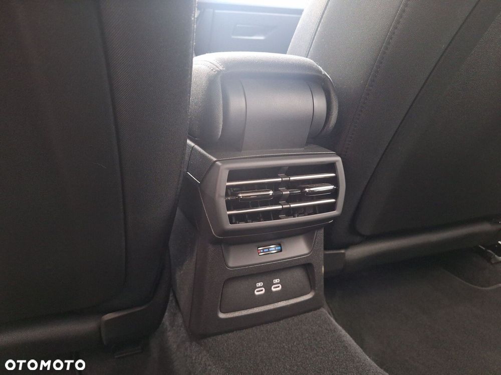 Audi A3 Sportback 35 TFSI mHEV S tronic - 25