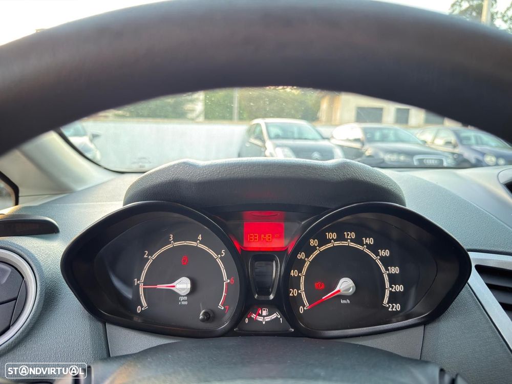 Ford Fiesta 1.25 Trend - 18