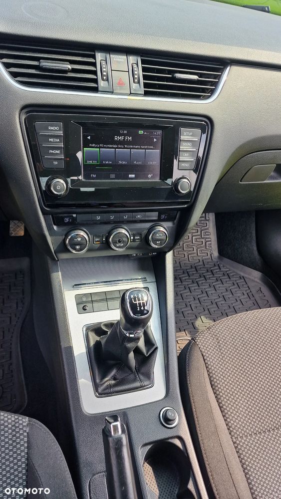 Skoda Octavia 1.4 TSI Ambition - 9