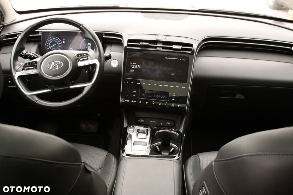Hyundai Tucson 1.6 T-GDi HEV Executive 2WD - 17