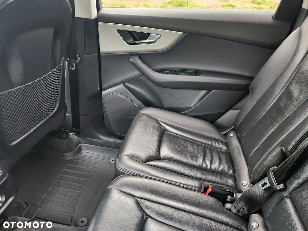 Audi Q7 - 13