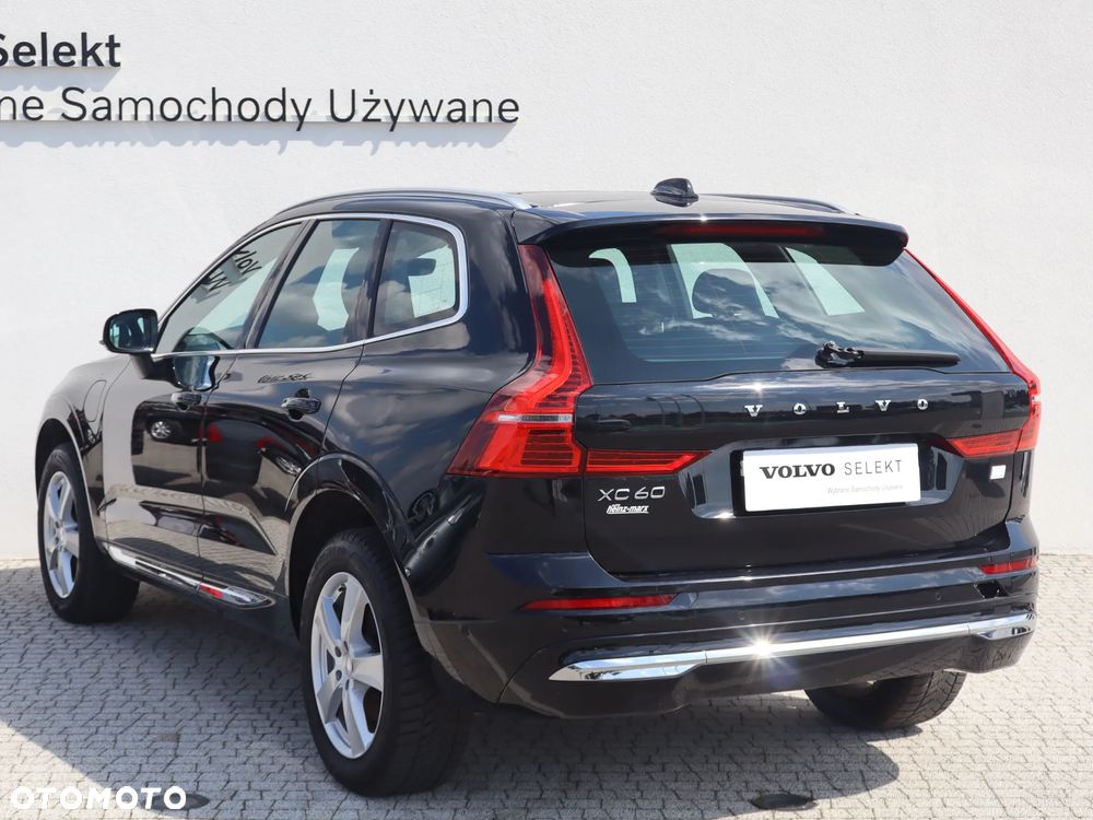 Volvo XC 60 T6 Plug-In Hybrid AWD Inscription - 4