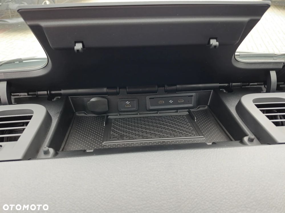 Mercedes-Benz Sprinter - 19