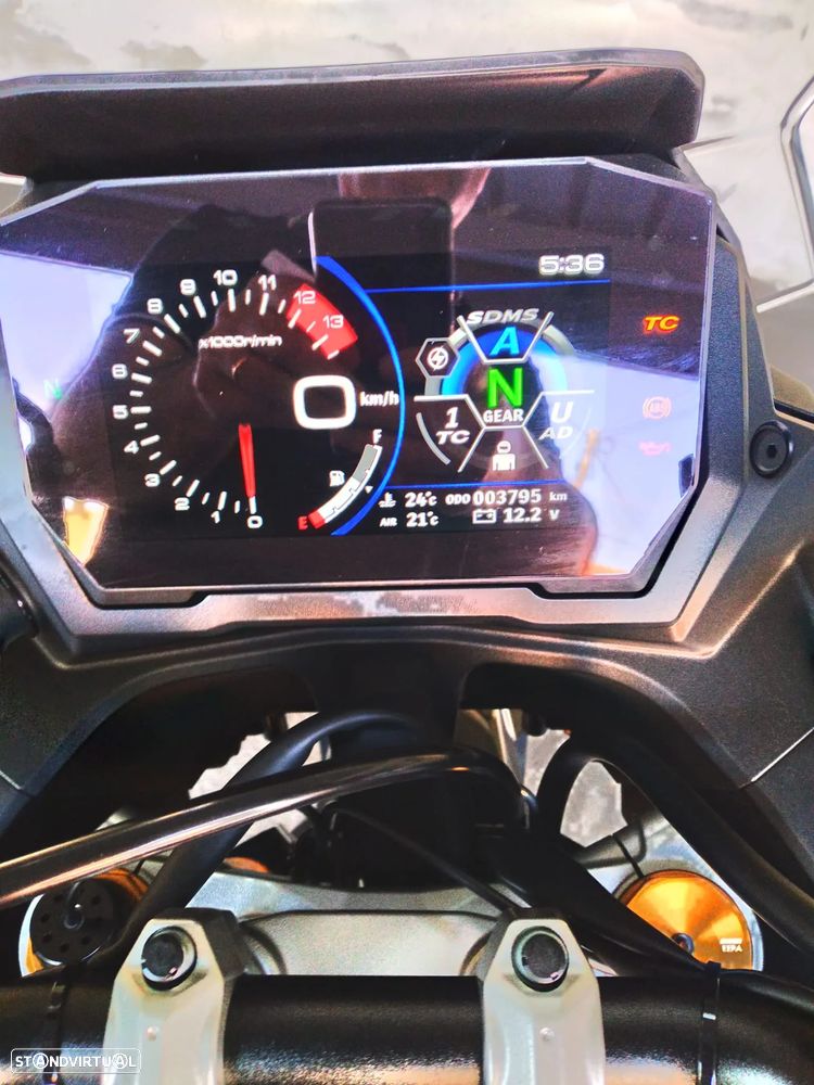 Suzuki GSX SUZUKI GSX-S1000X - 16