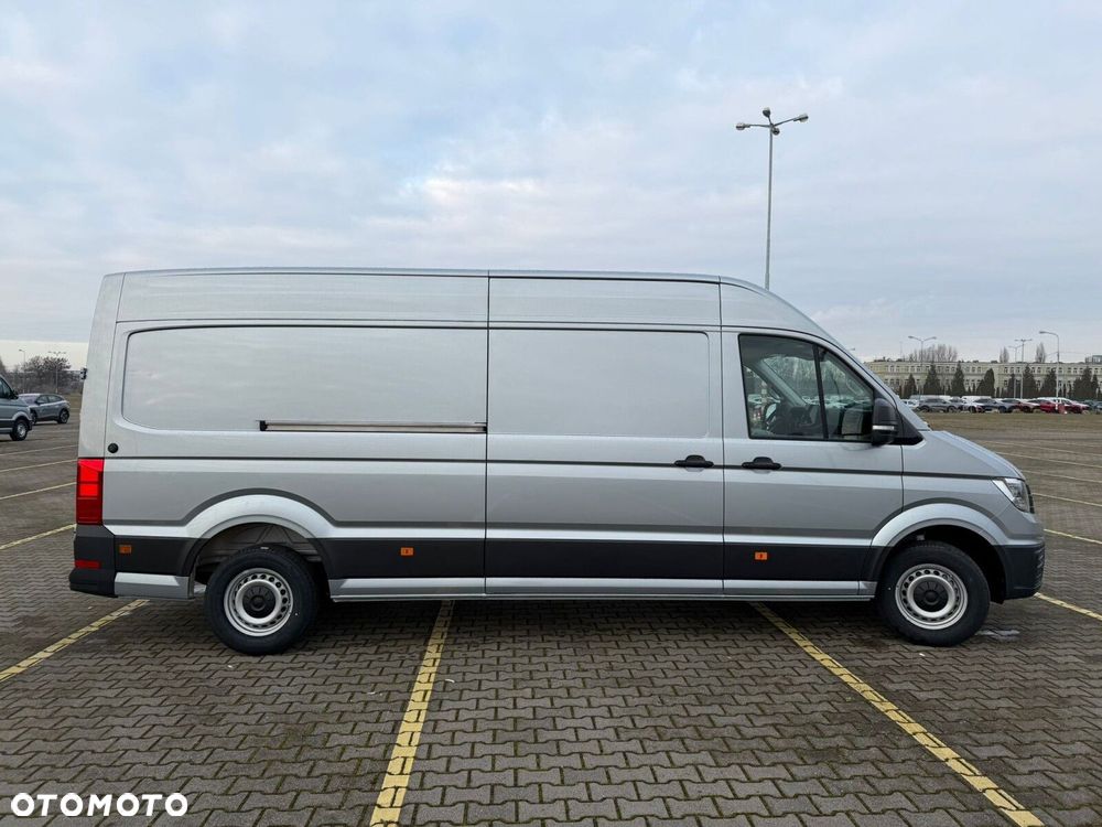 Volkswagen Crafter 35 2.0 TDI L4H3 4490 177KM AUTOMAT - 4