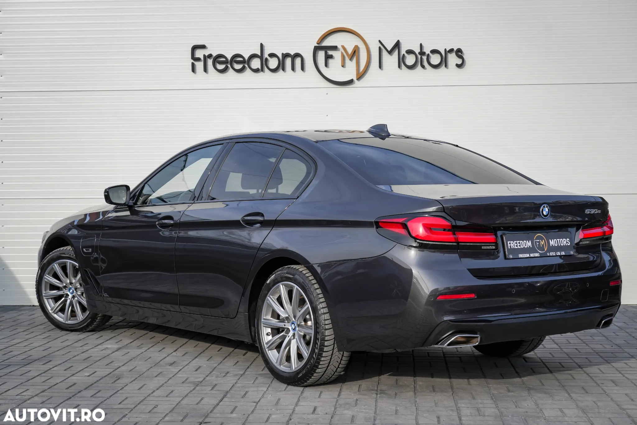 BMW Seria 5 530e iPerformance Aut. Luxury Line - 4