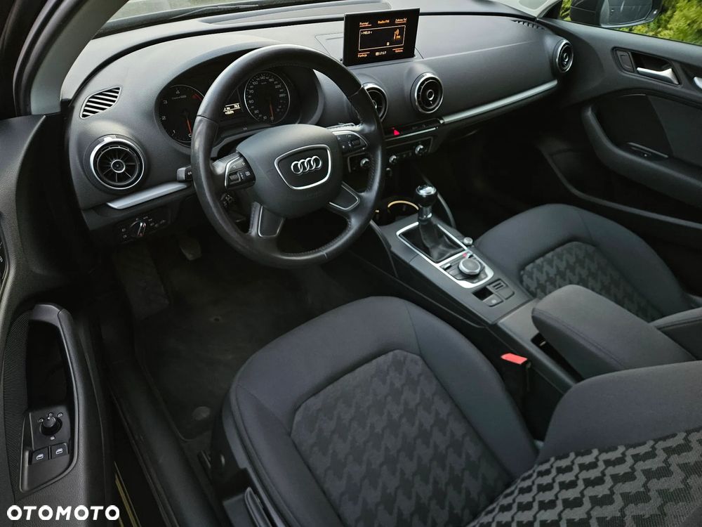 Audi A3 3-drzwiowe 1.6 TDI Attraction - 24