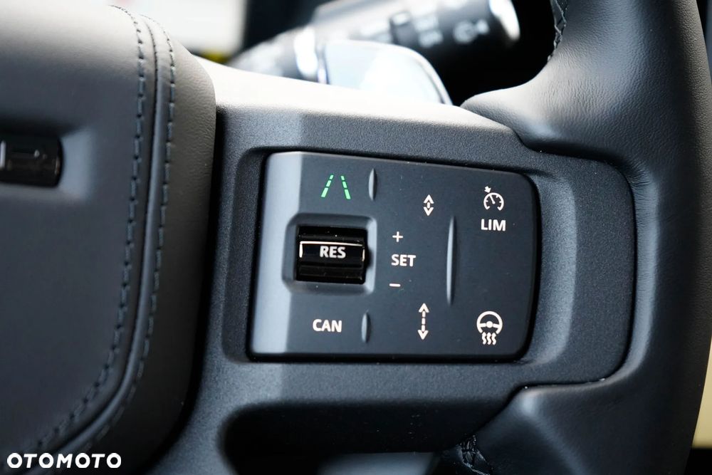Land Rover Defender 4.4 P540 V8 Octa Black - 18