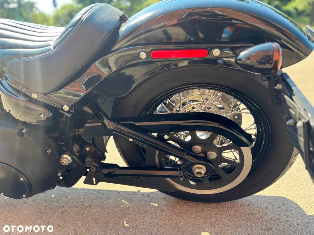 Harley-Davidson Softail Street Bob - 10