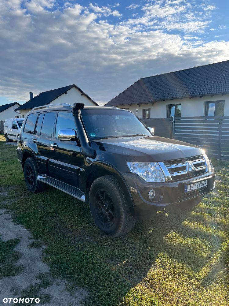 Mitsubishi Pajero 3.2 DI-D Automatik Edition 30