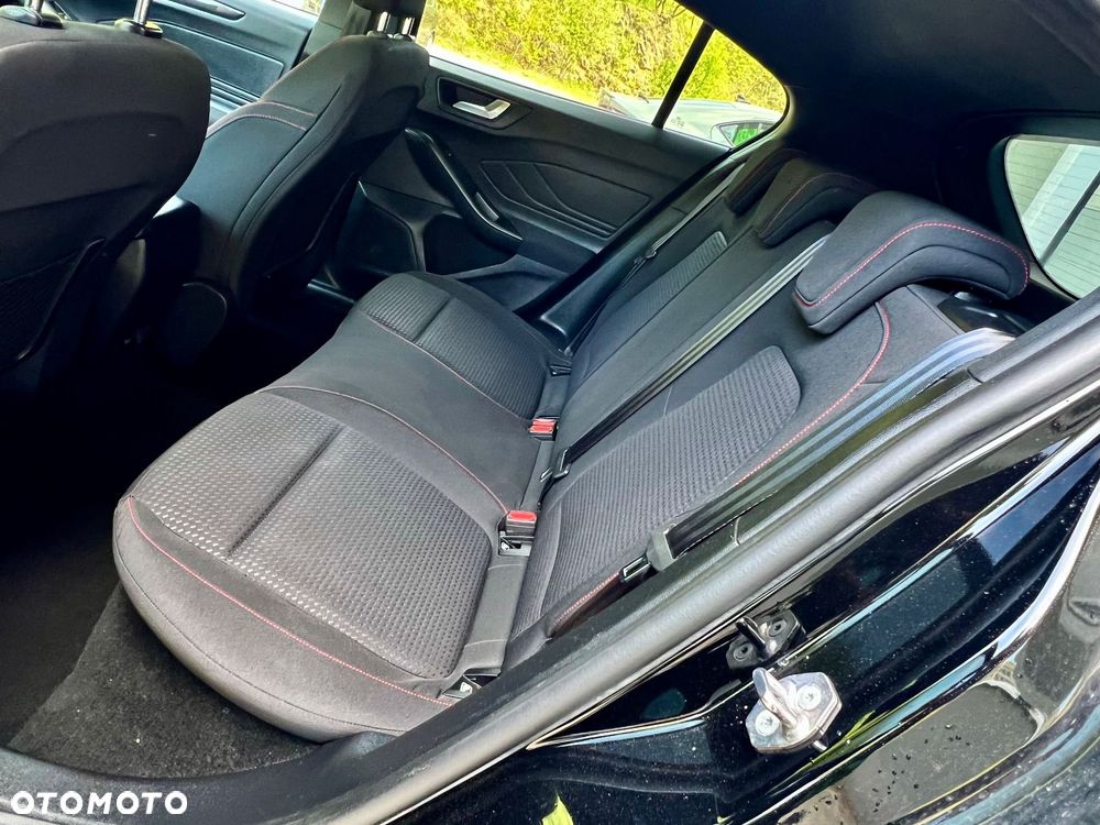 Ford Focus 2.0 EcoBlue STart-Stopp-System ST-LINE - 9