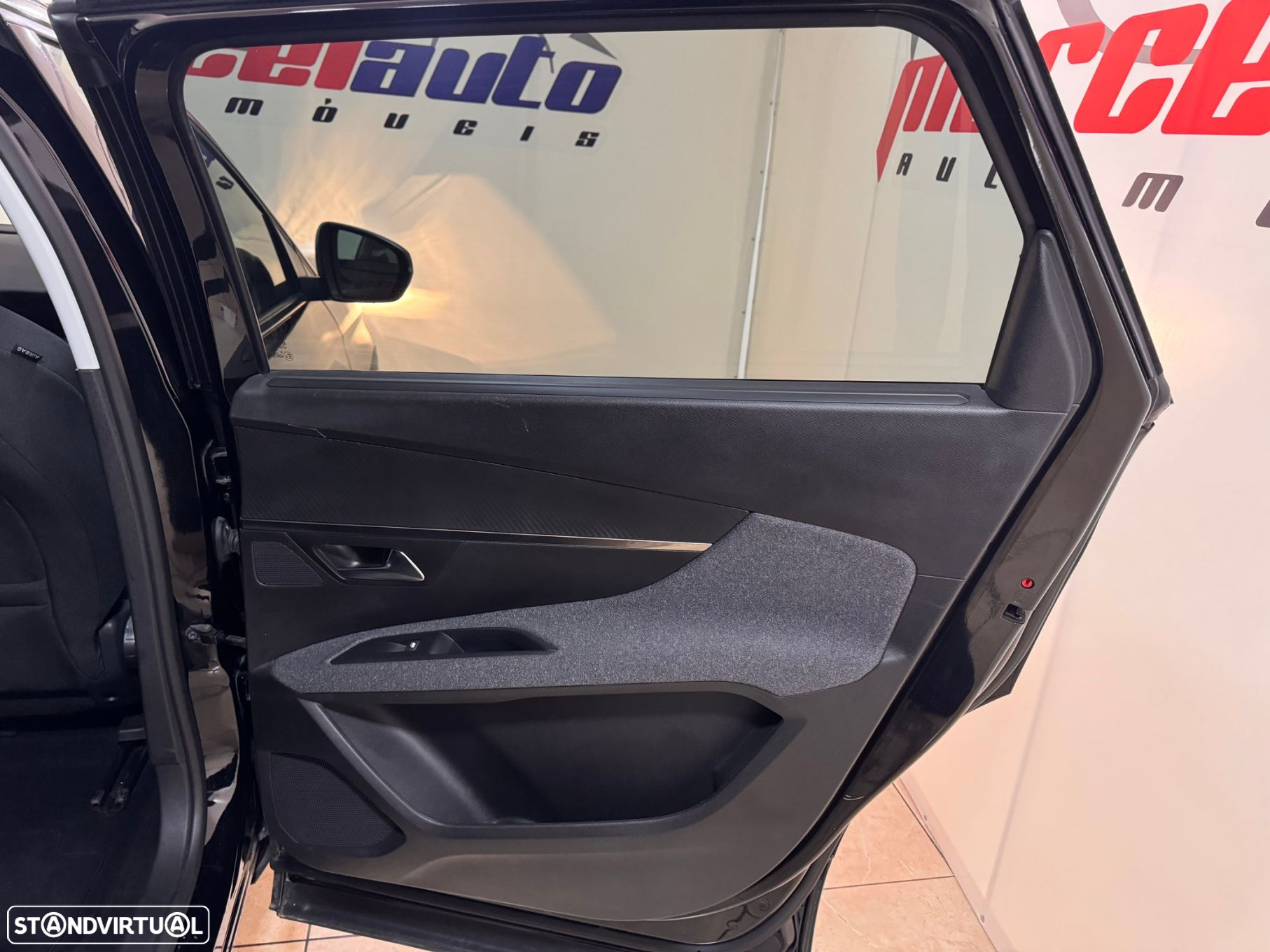 Peugeot 5008 1.2 PureTech Active Pack - 31