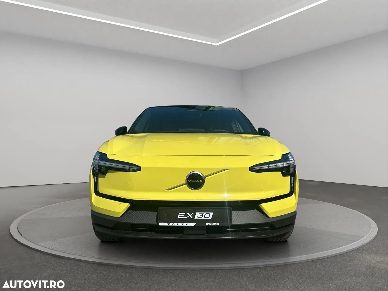 Volvo EX30 - 1