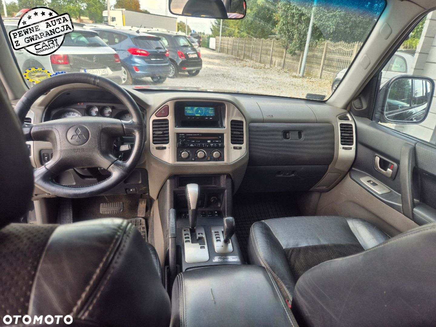 Mitsubishi Pajero - 16