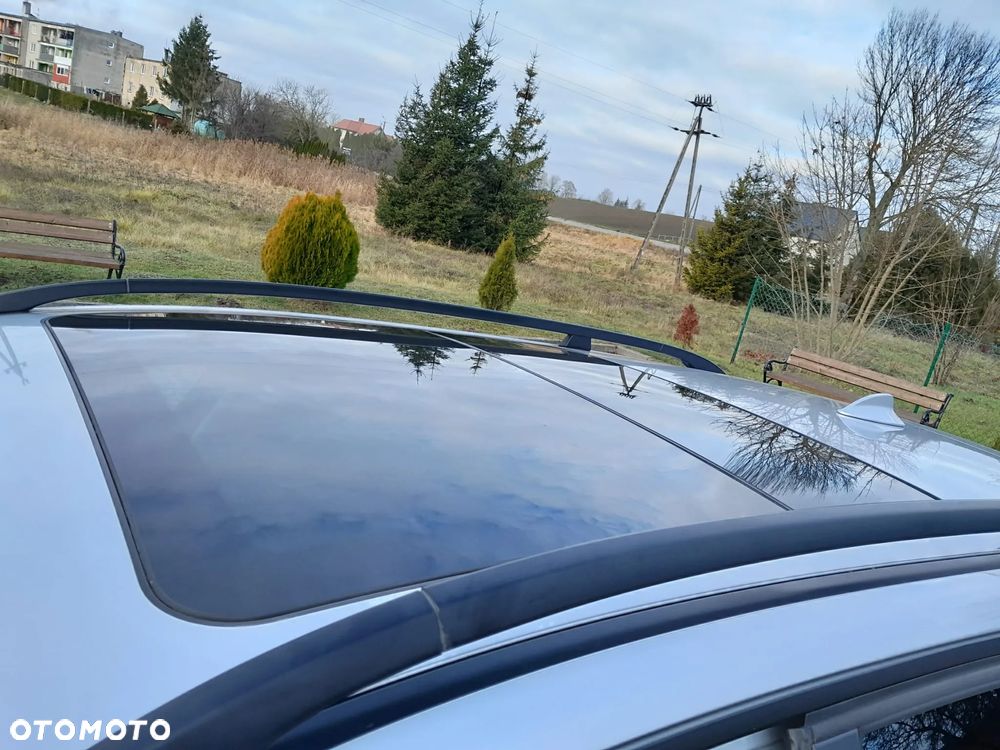 BMW Seria 3 320d DPF Touring - 25