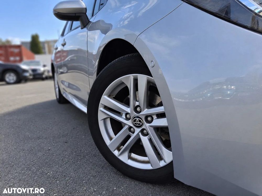 Toyota Corolla - 6