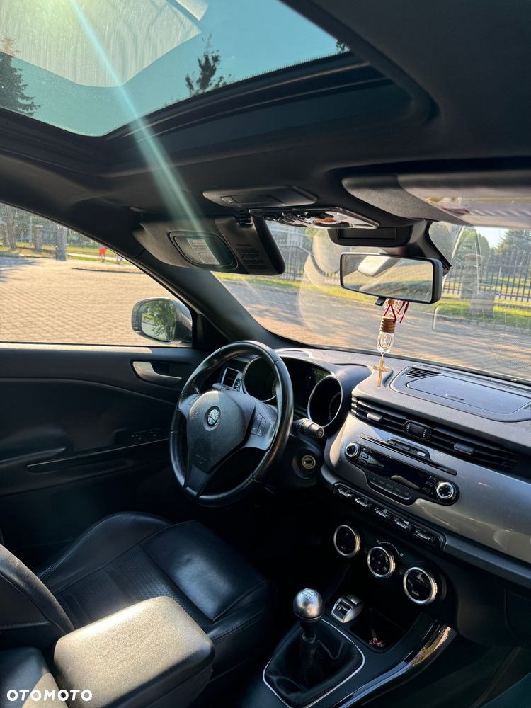 Alfa Romeo Giulietta 1.4 TB Distinctive - 16