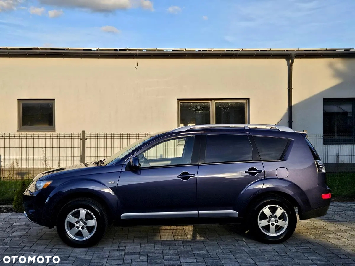 Mitsubishi Outlander 2.4 4WD Inform - 8