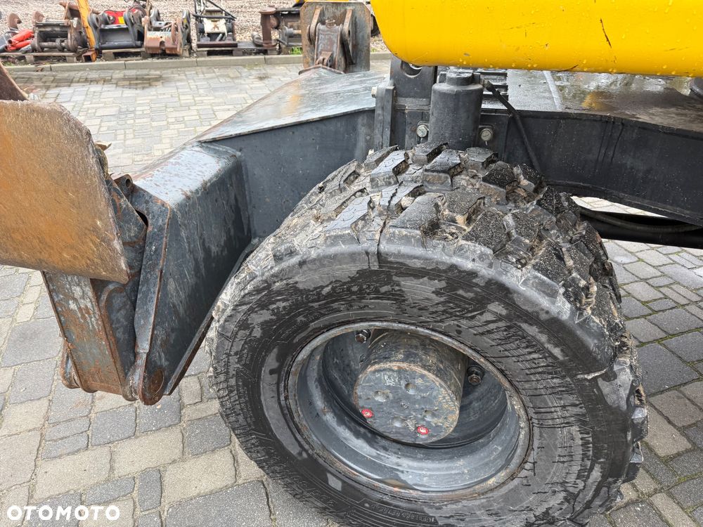 Komatsu PW180-10 - 7