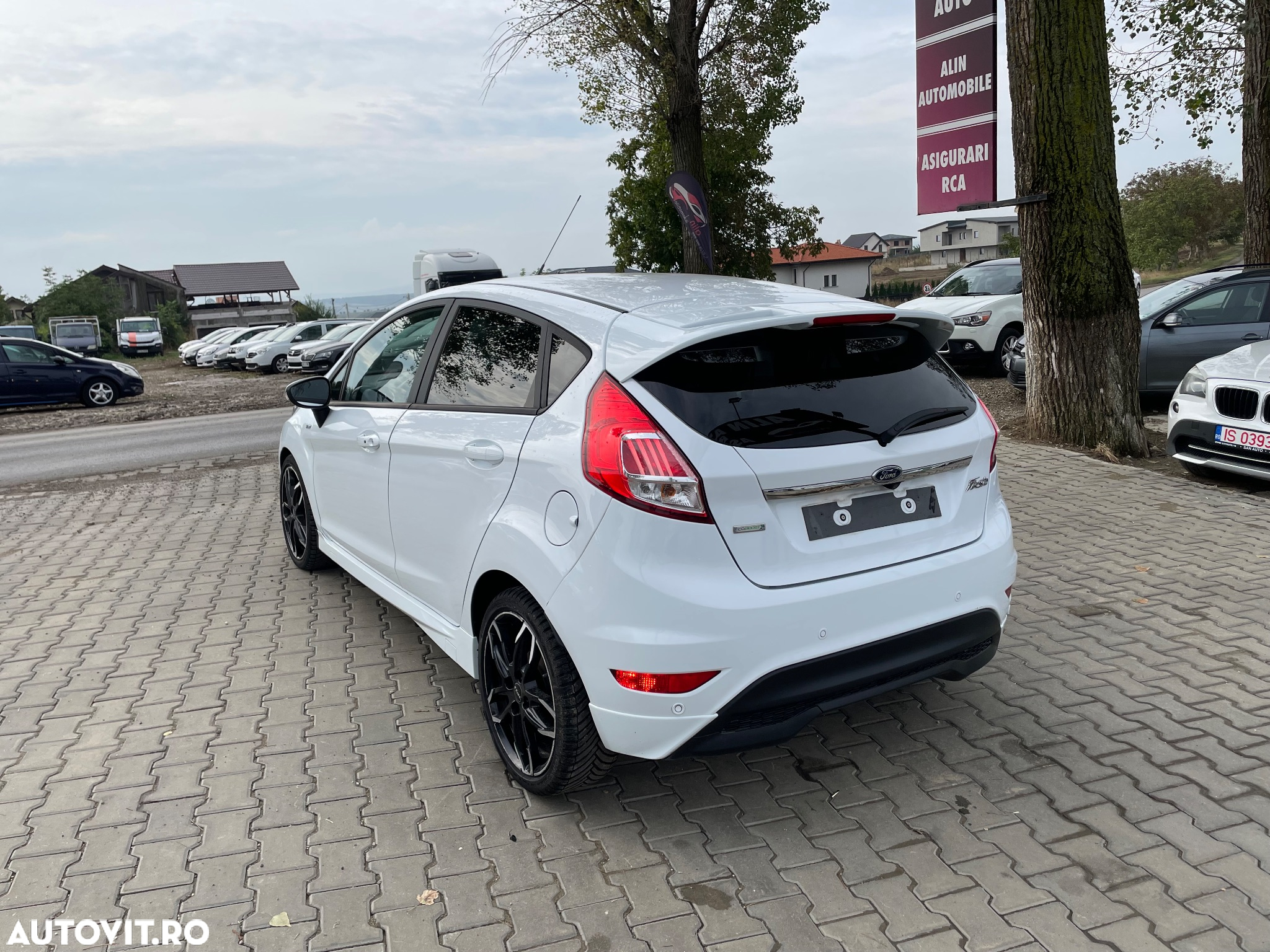 Ford Fiesta 1.0 EcoBoost Start-Stop ST-LINE - 4