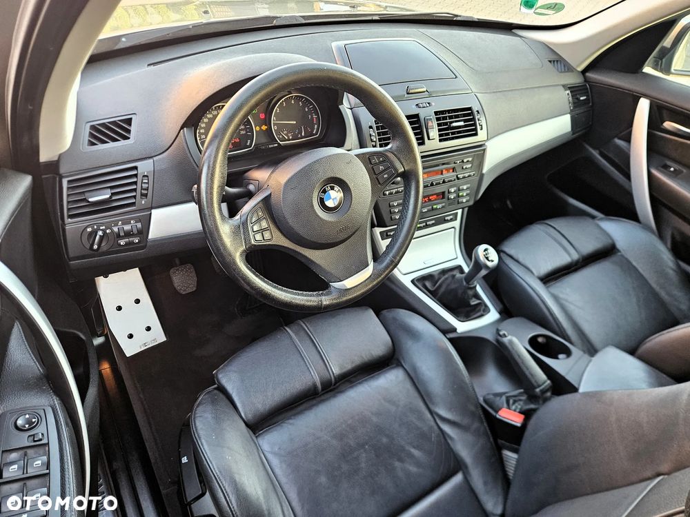 BMW X3 xDrive25i Edition Exclusive - 16