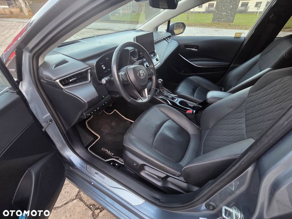 Toyota Corolla 1.8 Hybrid Executive - 12