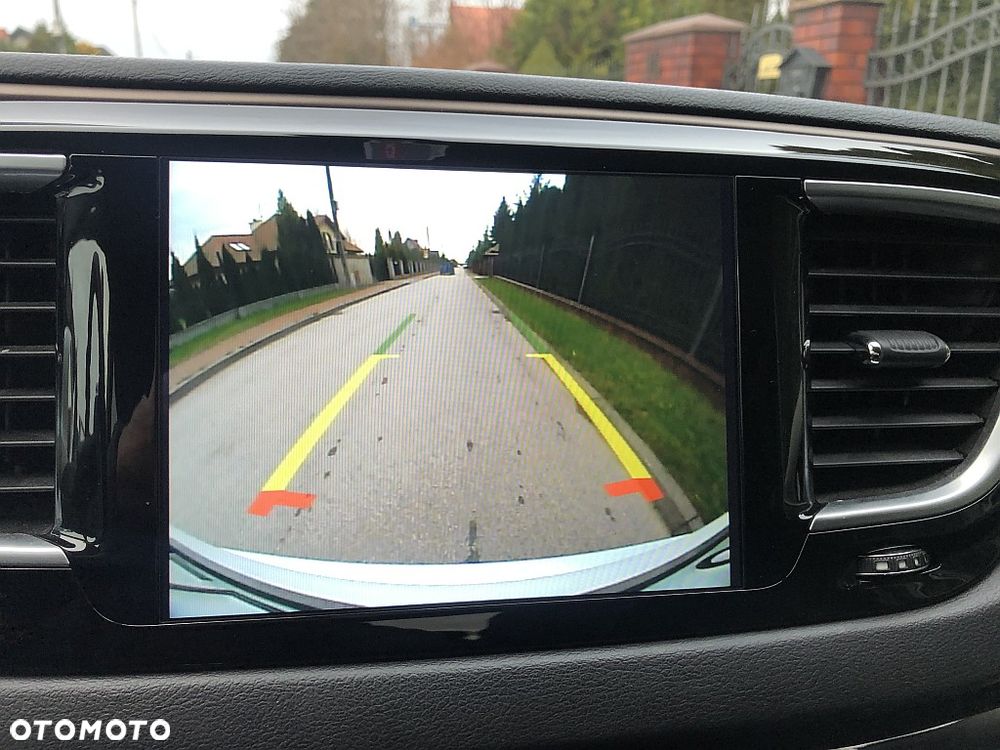 Chrysler Pacifica - 20